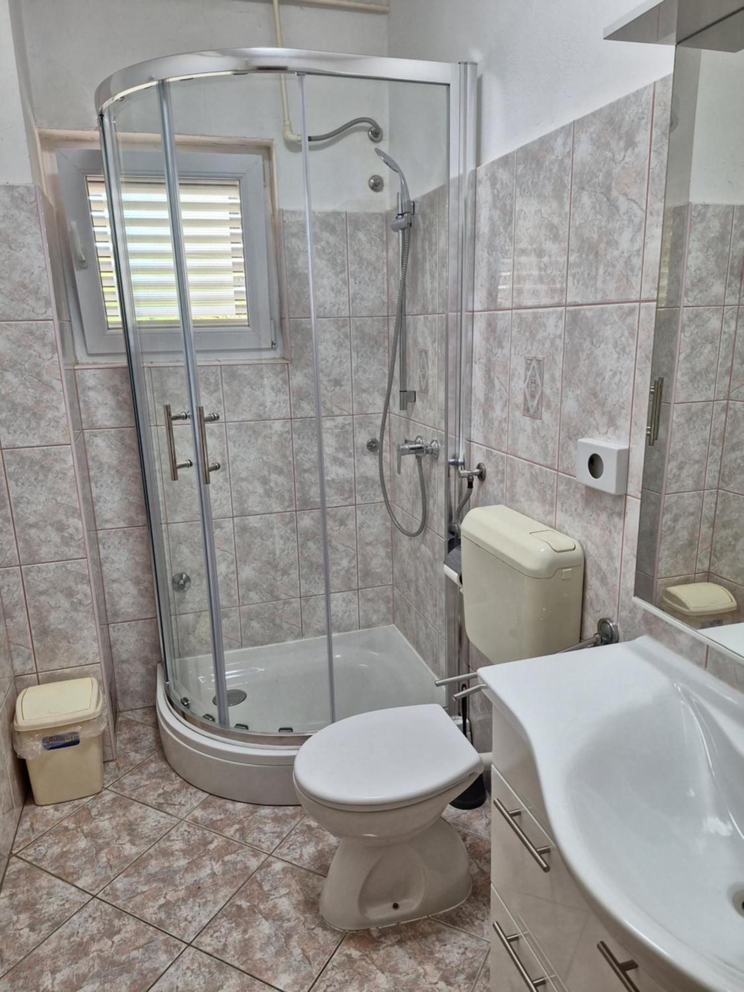 Apartments Gojka Miocevic Biograd Na Moru Exterior foto